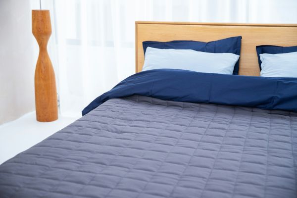 Choisir la couette tempérée parfaite pour un sommeil apaisé